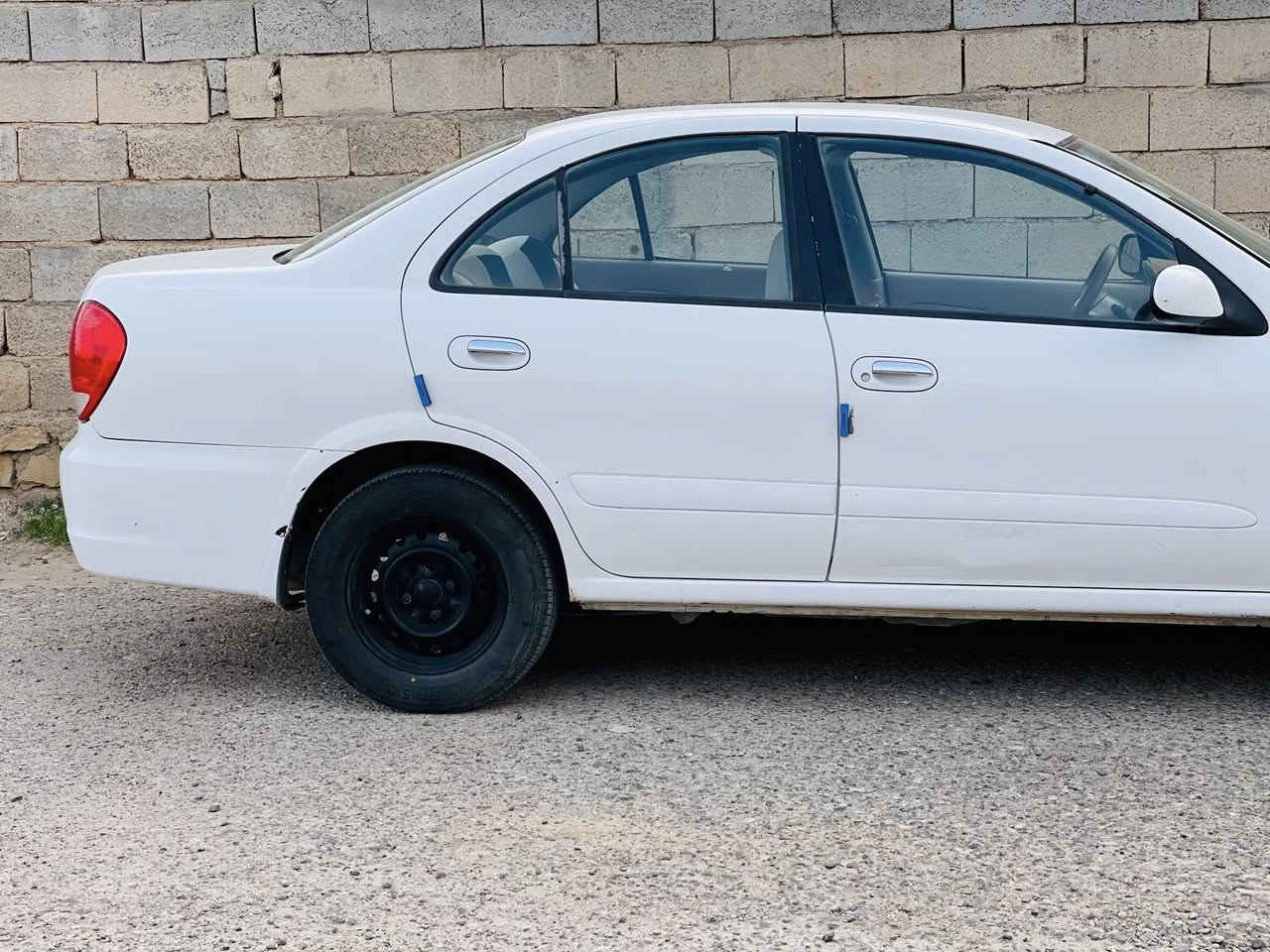 سلام عليكم
سياره للبيع سني ياباني محرك اسود بلادي 1600 
ضرر سياره بيه صبق بل باب سايق جوه تريشه وشوي بل جاملق الامامي جهت سايق بدون دواخل موضح بل صوره ولباقي شرط كله بلادي وكفاله  رقم انبار سعر 105وبيه مجال ***********
