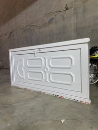 باب • للبيع