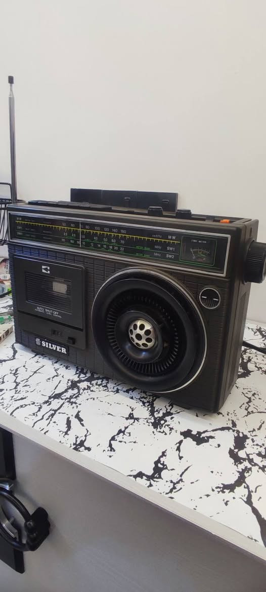 سلام عليكم 
راديو مسجل سلفر بدون اف ام سعر ١٢٥ الف


**إذا كنت صاحب هذا الإعلان وتريد حذفه لأي سبب، رجاءا أرسل رسالة إلى الدعم الفني**