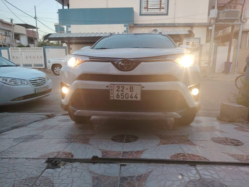 السلام عليكم 

راف فور 🚗
موديل ٢٠١٨ 🛑
رقم اربيل 

هزه جديد 
فول مواصفات 
XLE🔼
 وارد امريكي 🇺🇸
سقف سلايد 
شاشة🖥 
دشبول  لونين أبيض مرغوب 
كشنات لونين
كاميرا دوارة📷
نضام GBS 📍
رادار امامي وجانبي نقطة عمياء تحديد مسار🚏 سياقة ذاتية📌
نضام ايكو /نورمل/سبورت
مثبت سرعه مع تنبيه 🕹
صندوق كهربائي 🔋
وباقي المواصفات المعروفه
كير مكينه صدر تخم تاير بطارية كهربائيات كله جديد 
مكاني  كركوك روناكي 
*********** كركوك, العراق
