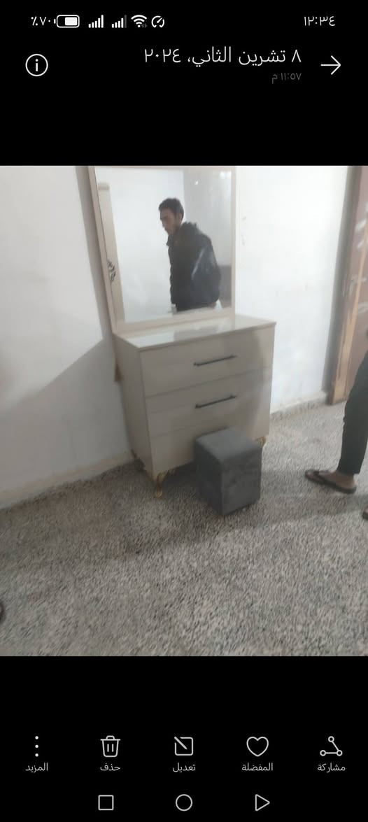 للبيع غرفه النوم 5قطع  سعر. 375 لل اتصال ***********
