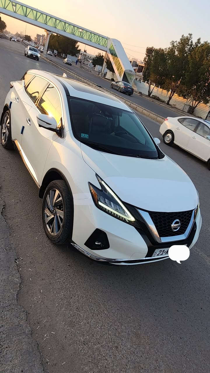 السلام عليكم
نيسان مورانو 2021 sl فور ويل
فول موصفات
دفع رباعي
 بانراما
حساسات امامي خلفي جانبي
رادارات امامي خلفي جانبي
كامرات 360 درجه اربع كامرات
كشنات جلد وكهرباء وتدفئه وتبريد لجميع المقاعد الامام والخلف
صندوق كهرباء وحساس رجل
الضرر ربع چاملغ امامي. وبيها صفحه عالطول كلير مو صبغ
السياررة جديد ونظيفة جدا. مكان السيارة الرمادي
السعر     165 $
***********
