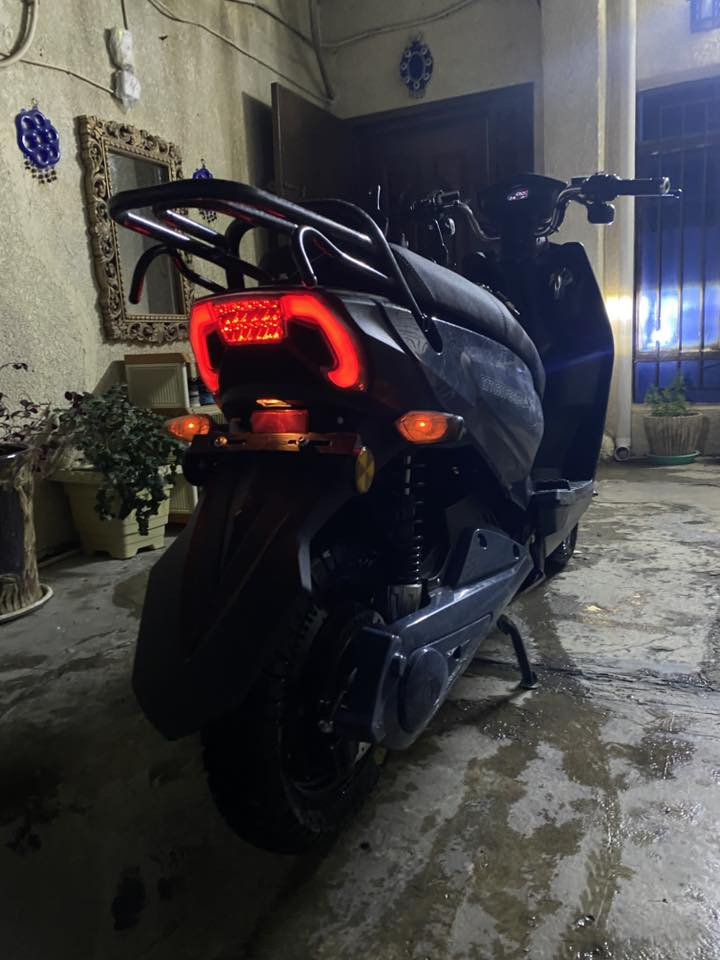 سلام عليكم دراجة سكنس جبلي ٢٠٢٥ دراجة تخبل وجديده مآخذها ب واحد وربع بطاريات وينلي ٦ بطاريات دبل ٣٢ امبير اشحنه اربع ساعات واطلع بيها تمشيني ٩٥ كيلو أربع سرعات مشالله شلعة طسه ناعمه دراجة كلش جديده مستعملها فقط ٤ اشهر تجي وشوف بعينك النظافه ملف ٢٠٠٠ نحاس حقيقي اصلي دراجة رايدها  ٩٥٠ وبيها مجال مكاني بغداد الغزالية شارع المركز رقمي بي واتساب ***********
