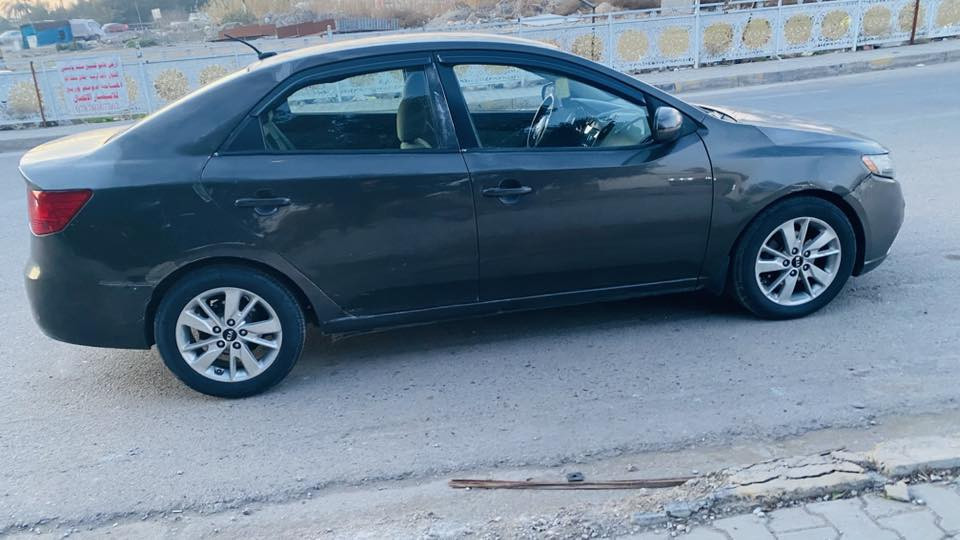 البيع
فورتي مديل 2012
امريكي 
مكينه 2000
كير 8 نمر 
كير مكينه مكفولات 
كهربايات كله مكفوله 
تخم تاير حداديه 85 /100
جاهزه السياره رقم شمالي سليمانيه 
العنوان بغداد السعر 74 وبيه مجال قليل 
الهاتف ***********
***********
