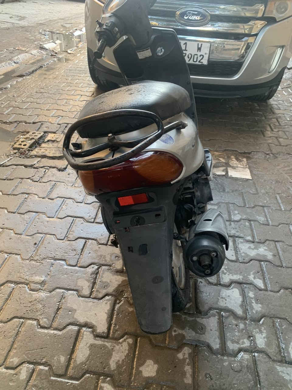 ماكس قجمة للبيع
دراجة خير من الله تشتغل سلف وهندر وكهربائيات شغالة بس يرادلهة تبديل باتري يلة يشتغلن 
مكينة لا تبخير لا تنقيط ولا دخان 
شراي اتصال ***********
او راسلني دايركت موجود
