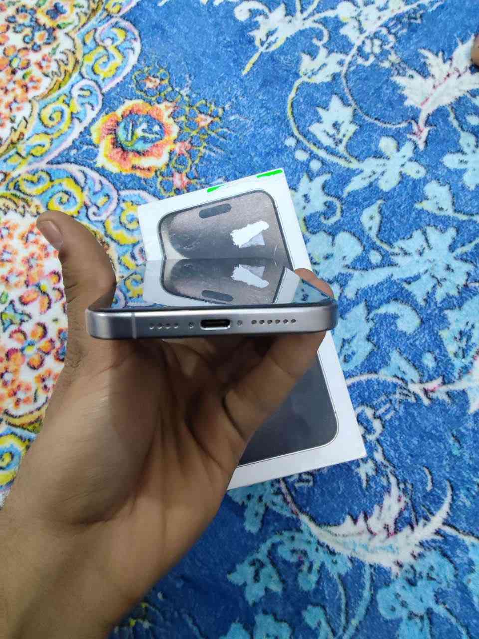 السلام  عليكم جهاز ايفون ١٥ برو ماكس عربي شرق اوسط كامل الملحقات والاكسسوارات بطاريه ٩٧ بعده بحالة الوكاله جديد ضمان ماستر وتر بروف وين مايعجبك افحص نضافه ١٠٠/١٠٠
السعر ١١٥٠قفل الاستفسار ***********
