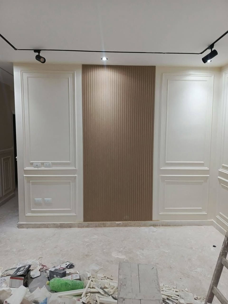 #صباغين  💫على بركه الله💫
نبذه صغيره من اعمالنا
ضمان👍ثقه✅امان

واتساب (***********

١-جميع انواع الاصباغ
٢-جبسن بورد
٣-ورق جدران
٤-ارضيات وسقوف 3D
٥-تغليف جدران بلاستك
٦-سقوف ثانويه
٧-ارضيات باركيه
٨-ديكورات داخليه وخارجيه
٩-عمل الواجهات والمباني العاليه 
١٠-ديكورات زجاجيه
١١-سمنت بورد
١٢-تغليف الواجهات بلفوم المضغوط
١٣-ديكورات فوم داخلي
١٤-معالجه الرطوبه والاملاح 
بااسعار مغريه جدا😁

🕺نترك حضرتكم مع صور الاعمال
يوجد داخل الصفحه صور ومقاطع فديو للاعمال 

ماعليك سواء الاتصال او تراسلنه راح نوصلك وين متريد.     بانسب لأسعار اداره  ابو شمس الصباغ فقط بغداد***********
