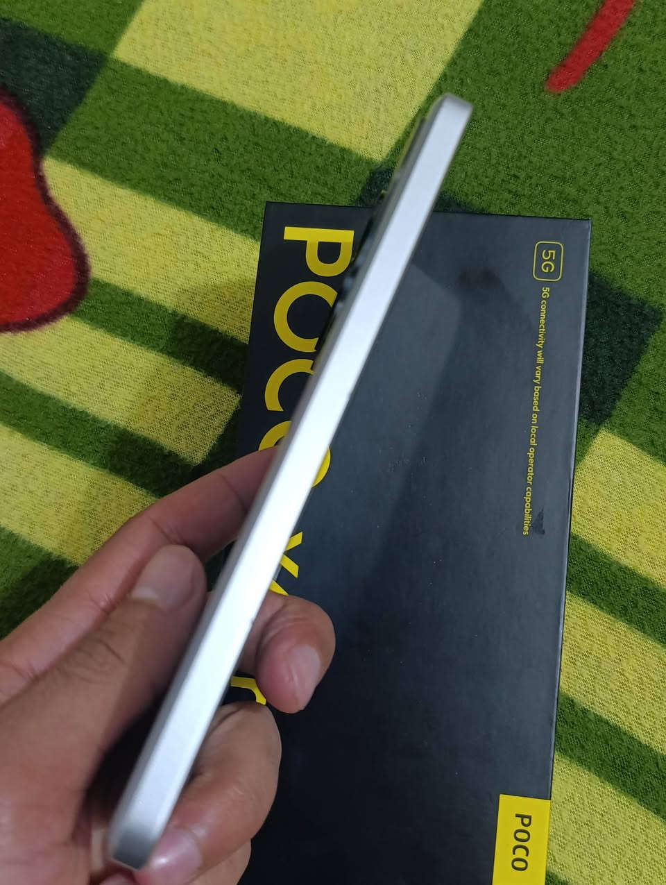 سلام وعليكم جهاز بوكو اكس 6برو ذكره 512 داخليه 12 جهاز نضيف جدا فقط زلغ خفيف بل شاصي   موضحه بل صوره  كامل ملحقات مكاني ديالئ سعر 275وبي مجال ***********
