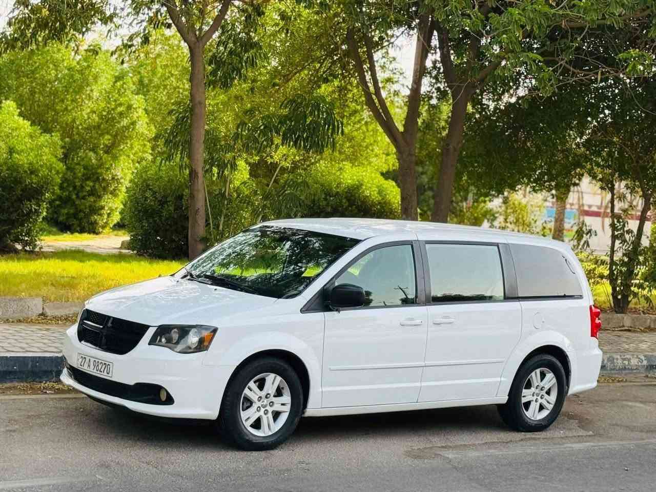 سلام عليكم
دوج كرفان 2016
ماشية 175
موصفات ابواب عادية مو كهرباء 
حادث امريكا قبق جنطة شوية جاملغ خلفي بالعراق صار بيه جاملغ وبنيد السونار موضح كلشي رقم جاهزة مكينة وتخم تاير وحدادية وتبريد كلة شغال  انكليزي تحويل باي محافظة اني حولته بابل مكاني بابل السعر 138 مجاله بسيط ***********
