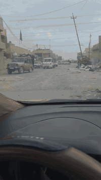 بيت البيع 150 متر 7ونص ونزال 20
في حي الكوفه قرب دالاليه السيد 
البيت بناء قديم اذا تريد تكعد بيه لازم ترفعه فد ٢٠ سانتيم 
السكف صب مسلح وعالي السكف 
بس الاستقبال صندوج 
بيه ٢ غرف وهول وستقبال وساحه 
ابيع بسعر كاع ب 75 قفل 
والي يحب يتصل هاذ رقمي
***********
