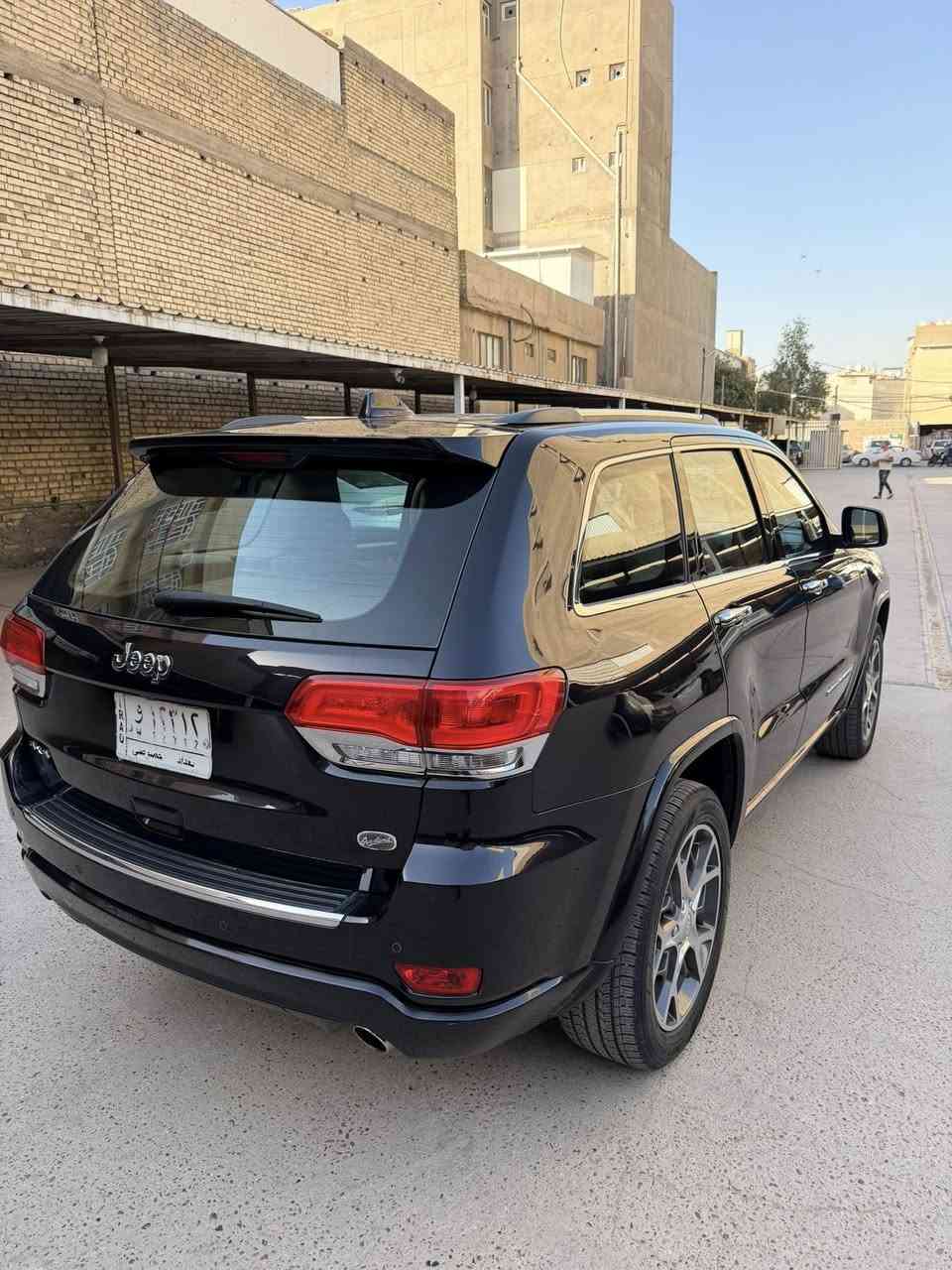جيب اوفرلاند 2019 خليجي مكفوله من ضربه وصبغ 
رقم بغداد بسمي
لون مميز بنفسجي طوخ 
المحرك : V6. 3.6L .
ماشيه : 88 km
المواصفات : فول مواصفات 1/1
* دفع رباعي 4x4 .
*   تحذير النقطة عمياء ه .
*   سقف بانوراما .
*   شاشه كبيرة 8.4 انج .
*   نظام الخرائط (GPS) .
*   نظام التعليق هوائي (جكات) .
*   ستيرن كهربائي .
*   المصابيح الأمامية زنون .
*   كشافات الضباب زنون .
*   تشغيل عن بعد .
*   صندوق كهربائي ..
*   حفظ وضعيات الجلوس (ميموري) .
*   المقاعد الأمامية كهربائية .
*   المقاعد الأمامية تبريد وتدفئة .
*   المقاعد الخلفية تدفئة .
*   سستم صوت .
*   حساسات أمامية .
*   حساسات خلفية .
*   كاميرا خلفية .
*   تدفئة ستيرن .
* 
*   المرايا الجانبية قابلة للطي .
*   مرايا متحسسه للضوء العالي .
*   مانع تصادم خلفي .
*   بلوتوث تلفون .
*   محدد سرعة .
*   نظام التشغيل والاطفاء الاوتوماتيكي ( Auto Start
. ( System
. ( Auto Break System ) نظام بريك اوتماتيكي *
* وبعد بيها مواصفات
السياره بأسمي تحويل ثاني يوم 
العنوان : بغداد الكراده 
السعر 30,500$ ومبيها مجال 
الرقم ***********
