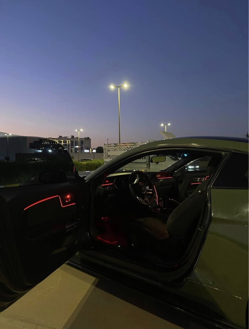 Mustang 2016 v6 
سعر بلاش 128$ مجال بصيط 
گير محرك اكسل مكفولات
ايرباك بس سوكان 

صدر امامي خلفي جديد مبدلات
كهربائيات شرط
الاظافات
لحيه سيرفني 
جنح جيتي 
ادامه كامله دهن محرك جديد
بلاكات جديد 
فيتبمب جديد 
ماكو لا كلوب على دشبول
رقم سنويه جديد 
مكان سياره دهوك
*********** 
سياره بدون اي نقص
