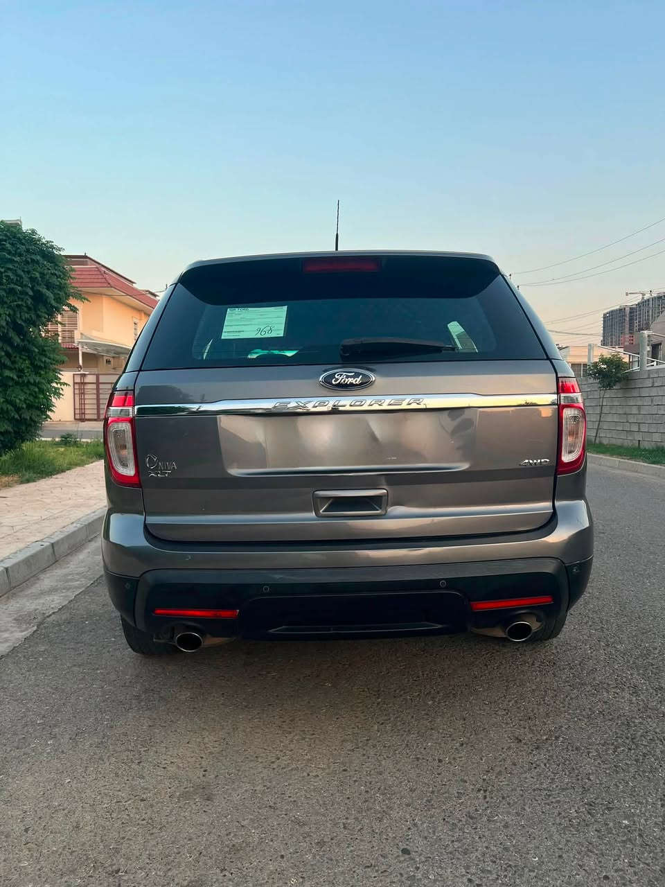 ‎فورد اكسبلورر 2013
XLT 
وكالة شركة نيفا بدون صبغ فقط بي مكانين بارد 
‎-محرك V6 ٦سلندر
-4WD دبل اكسل
‎-4 وضعيات قيادة 
‎-تدفئة كشنات
‎-شاشة كبيرة 
‎-اشاير مري
‎-كشنات كهرباء جلد 
‎-كامرا  خلفي
‎-حساس  خلفي
‎تحكم ستيرن جهتين 
‎-تبريد منفصل الامامي
‎-تحكم تبريد خلفي 
 
السيارة ماشية 153 ميل 

مكان السيارة اربيل 
 رقم اربيل 
السعر 148$ورقة
للاستفسار *********** واتساب
