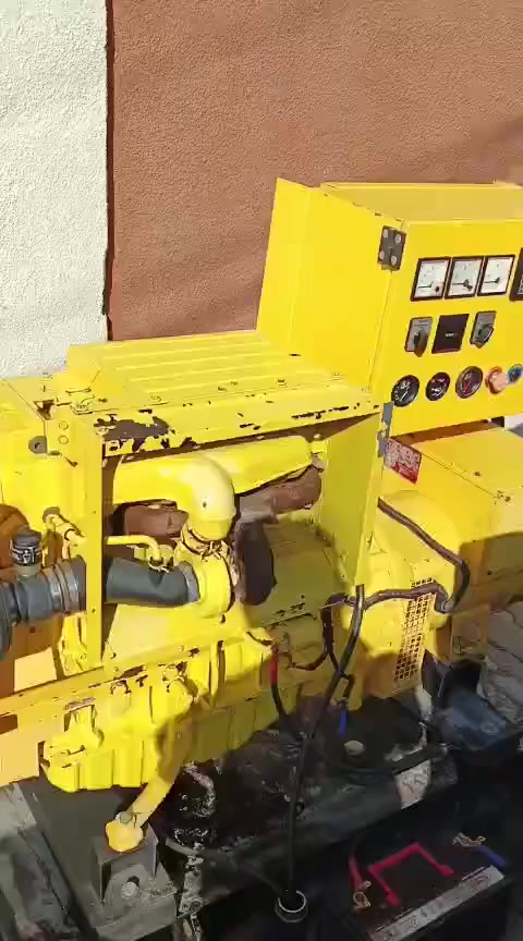 سلام عليكم
للبيع مولده بلادي أوربي نوع دويز الماني ابو صاروخ موديل 2017 عدد ساعات التشغيل العمل 832 ساعة 26 كيفي ملاحظة مولده على وضع شركة سعر اتصال على رقم ***********

***********
