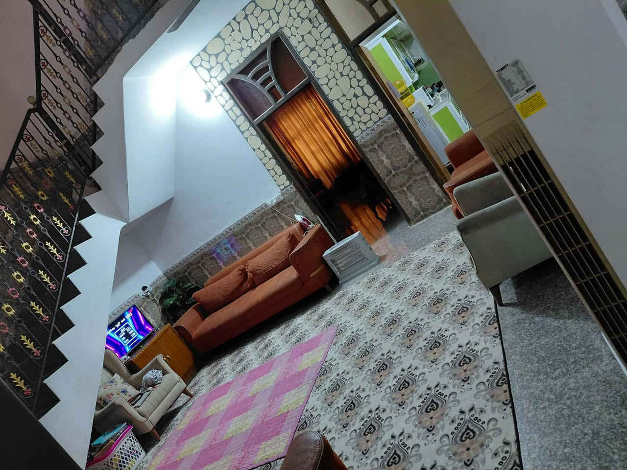 🏡 دار للبيع – موقع مميز في العزيزية / معمل السوس مقابل المنتزه

فرصة ممتازة للسكن والاستثمار، دار بناء حديث ونظيف بموقع حيوي ومطل على المنتزه.

✅ المساحة: 150 متر
✅ غرفتا نوم (غرفة بالطابق الأرضي وغرفة بالطابق العلوي)
✅ استقبال واسع
✅ صالة مريحة
✅ مطبخ
✅ ترك خلفي
✅ بناء حديث وجاهز للسكن

📍 الموقع: العزيزية – معمل السوس مقابل المنتزه

للاستفسار:
📞 0780 641 6780
