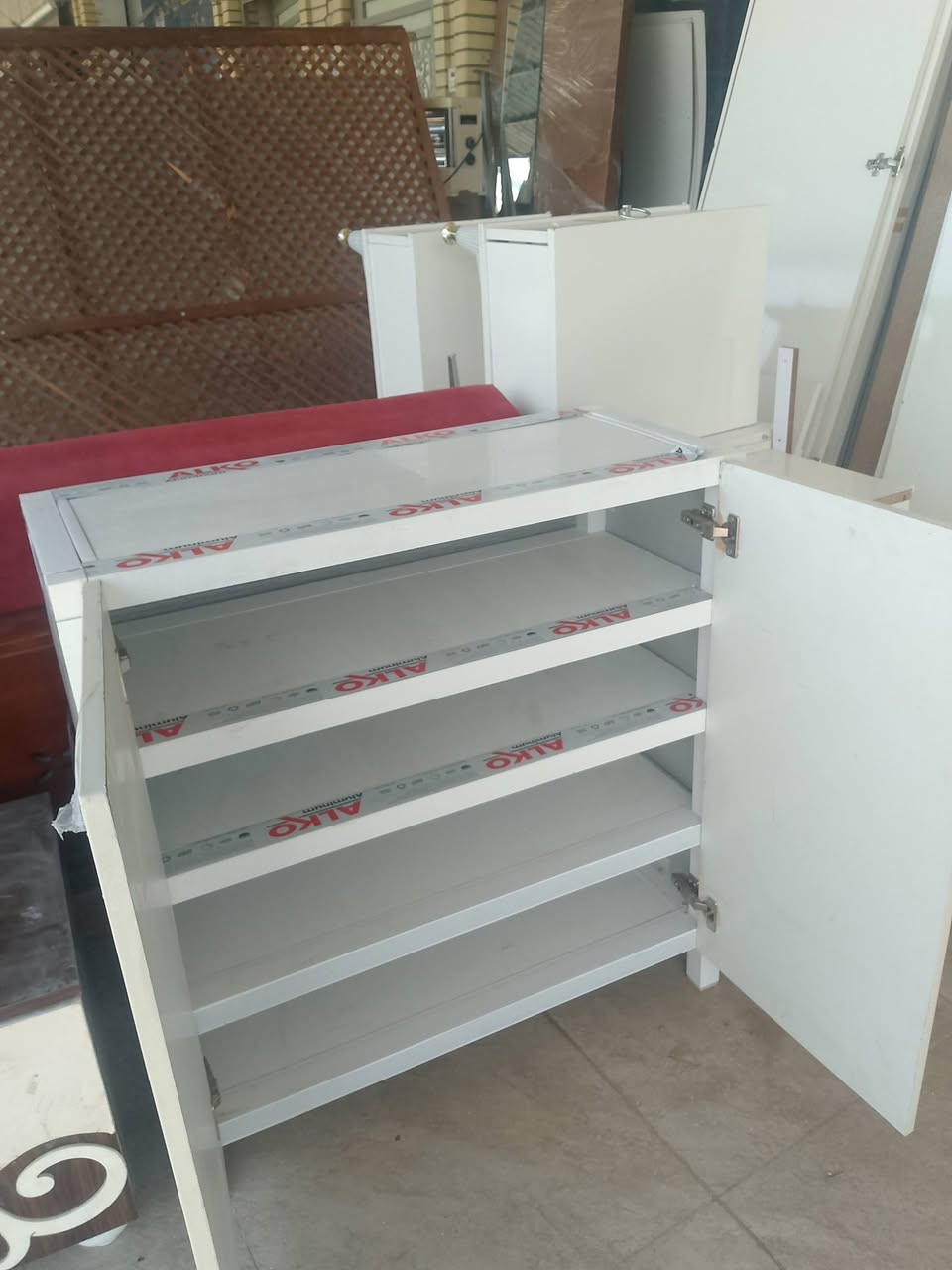 للبيع جزامه  الامنيوم
بيبان خشب اصلي 
جديده   
رتفاع متر. 
عرض  متر 
اربيل هفلان 
يوجد توصيل


**إذا كنت صاحب هذا الإعلان وتريد حذفه لأي سبب، رجاءا أرسل رسالة إلى الدعم الفني**