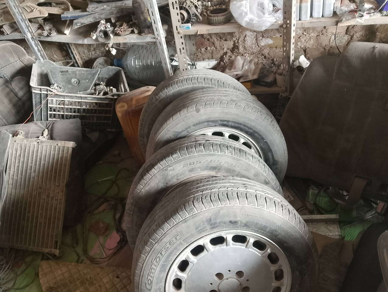 سلام عليكم
تاير + ويل مال مارسدس للبيع


**إذا كنت صاحب هذا الإعلان وتريد حذفه لأي سبب، رجاءا أرسل رسالة إلى الدعم الفني**