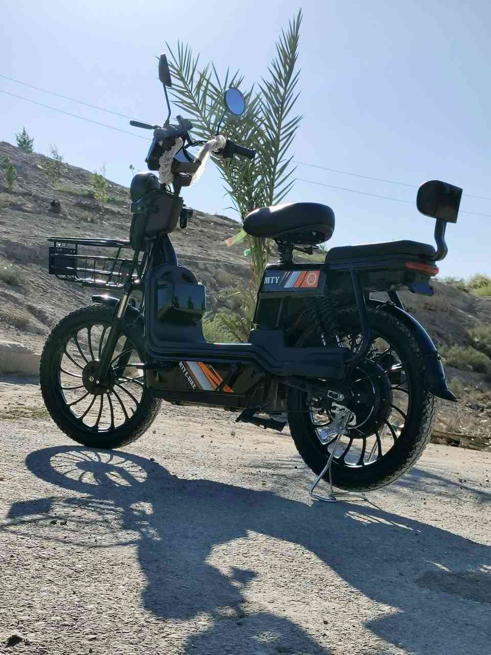 سلام عليكم مطور شحن لبيع بسعر 450وبيه مجال بـ رقم هاتف ***********
