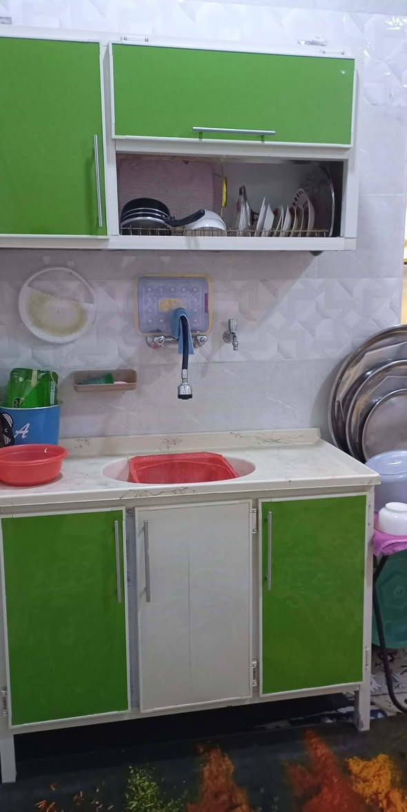 انواع الغراض المنزلية نجف حي الحسين خلف مطعم العزاءم مقابل هيئة الحج والعمره القديمه  ***********
