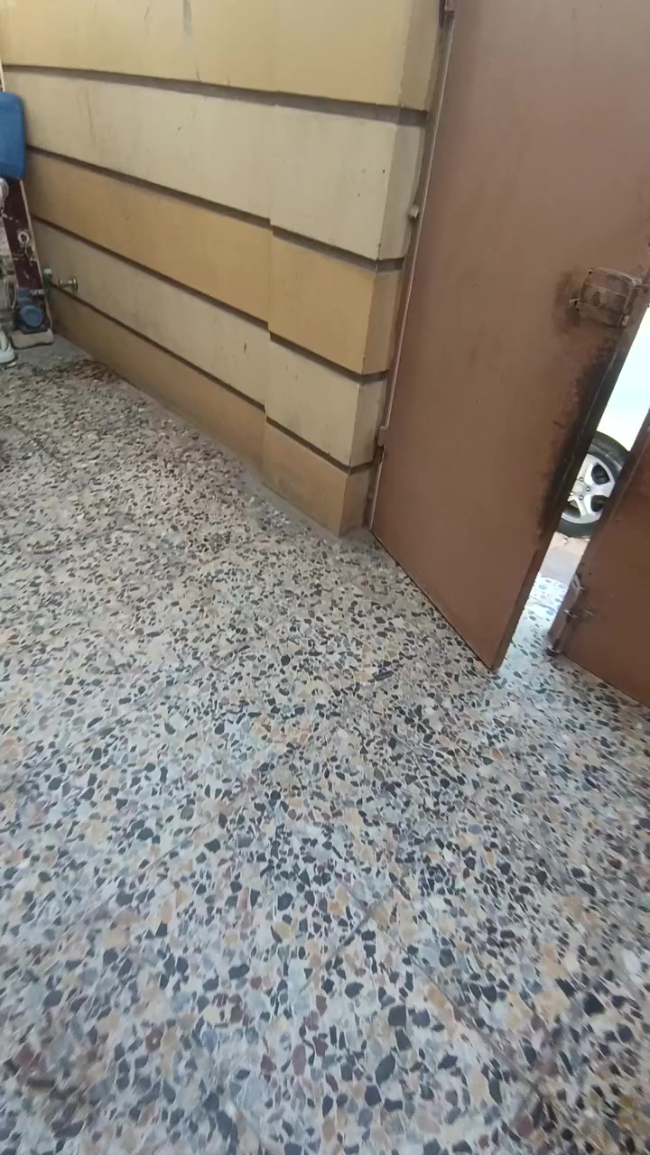 يا الله
يتوفر دار  مطلوب مبادره  للبيع  مطلوب اقل لل ٨٠
العنوان المهندسين قرب جامع حسن العسكري
المساحة ١٠٠م
البناء بلوك
الطابق الثاني ثرمسون
الدار يتكون من ٢غرف صاله استقبال صحيات 
السعر٨٠
***********
