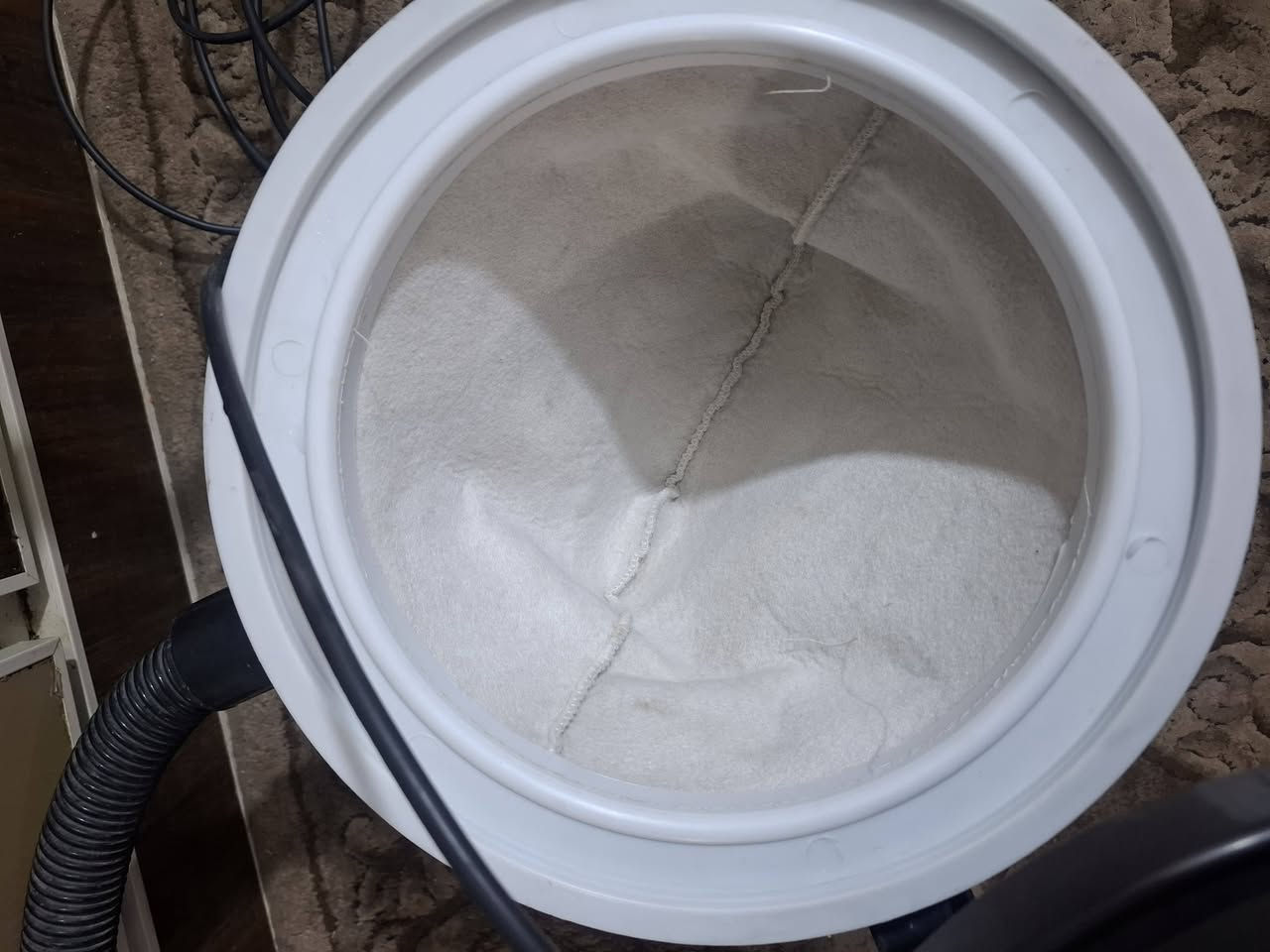 مرحبا اغراض للبيع بسعر مناسب كلهن شغالات وع فحص المكنسه رويال الرحماني السايلنت يعني بدون صوت اليريدهن يتفضل خاص ويدلل


**إذا كنت صاحب هذا الإعلان وتريد حذفه لأي سبب، رجاءا أرسل رسالة إلى الدعم الفني**