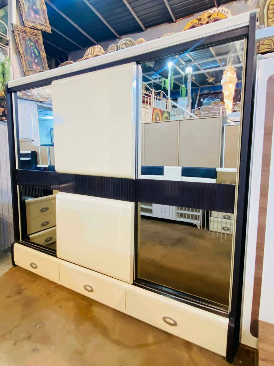 غرفة نوم تركي مستعمل
تتكون من 👈 10👈 قطع🥰

نضافة 80/%💯

بيها معرض بلازما 

السعر 800 👈ألف فقط

مع نقل وشد داخل بغداد مجاني


**إذا كنت صاحب هذا الإعلان وتريد حذفه لأي سبب، رجاءا أرسل رسالة إلى الدعم الفني**