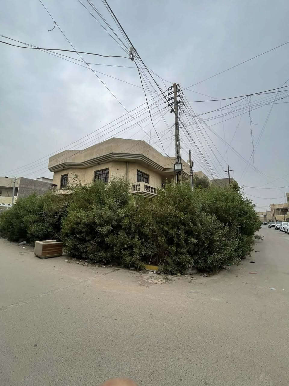 دار 300 متر ركن للبيع
مقابيل الدار تشجير مساحة 400 متر
واجهة 15 ونزال 20 
تقطيع حسب الطلب او كامل 
العنوان حي الجهاد السمجة مقابيل الاطباء وقرب خدمي المطار 
للاستفسار والاتصال 
***********
