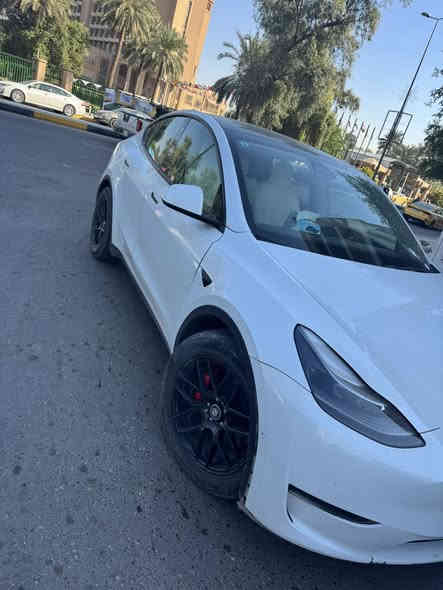 السلام عليكم 
تسلا مودل وآي 

موديل 2022

فول مواصفات 

  بيفورمنس دبل ماطور 

صور الحادث موجودة 

ماشية ٩٢ الف كيلو 

مكانهة بغداد 

السعر ١٩٥ $

للاستفسار ***********
