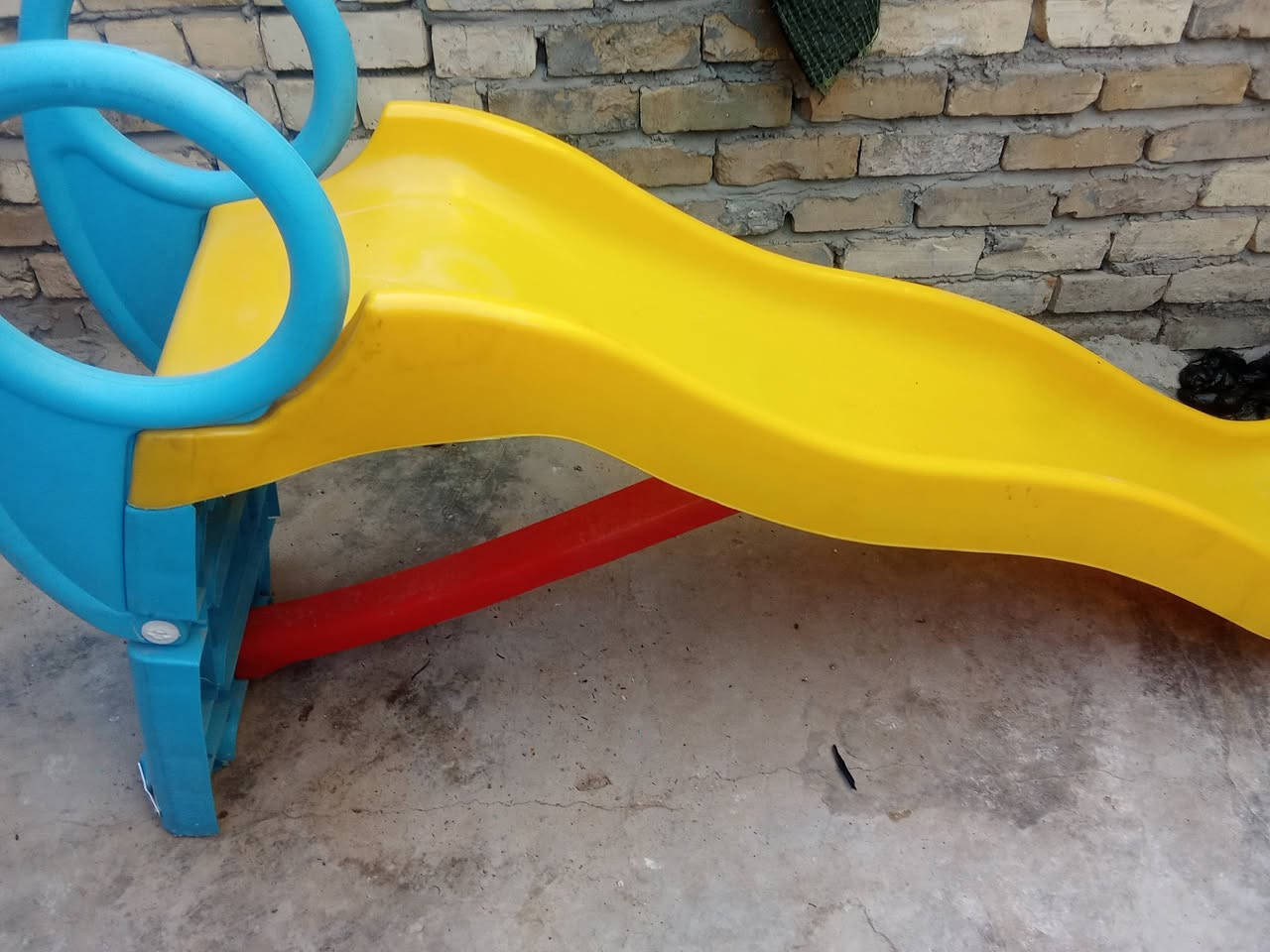 زحليكه اطفال نضيفه بس اخر باياين مكسورات ب 30 وبيها مجال 

*صالحه للعب


**إذا كنت صاحب هذا الإعلان وتريد حذفه لأي سبب، رجاءا أرسل رسالة إلى الدعم الفني**