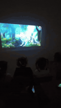 درس السينما 💕🌈
تعتبر سينما الأطفال من أهم المحاور  التي تعمل على بناء
أجيال المستقبل وتزويدهم بالمعارف والمعلومات والخبرات 
والمجالات العلمية والثقافية والتاريخية وتصحيح أفكار الطفل وسلوكياته .
وبذالك خلقت أجواء السينما داخل الصف لتغيير الروتين للأطفال 🥰🥰
العنوان طويريج حي العسكري شارع المستوصف مقابل الكافتريا للأستفسار الأتصال على الرقم 
***********
