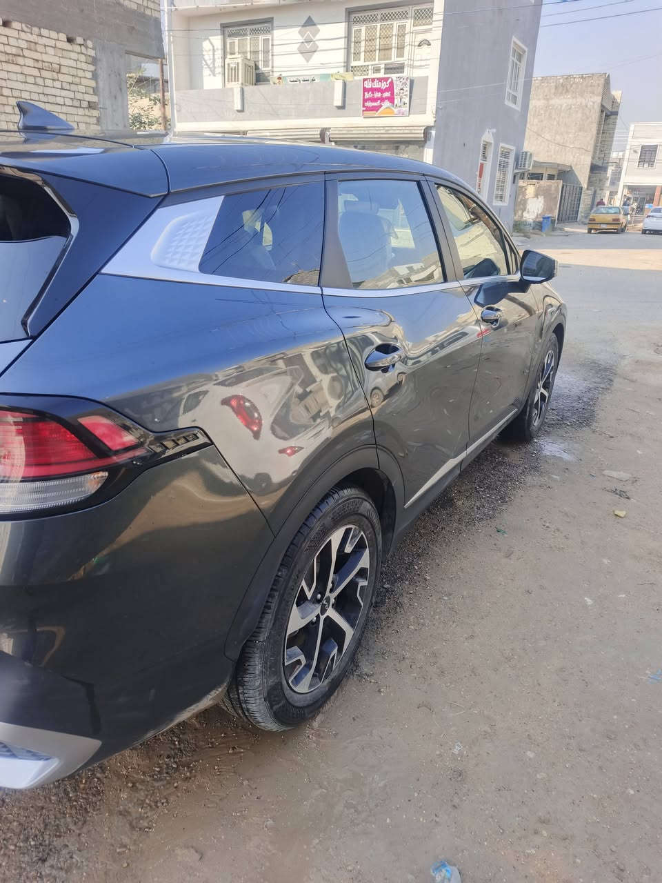 سلام عليكم ...
كيا سبورتج موديل ٢٠٢٣ وارد امريكي فئه EX  مواصفات :

بصمه تشغيل

مكينه ٢٥٠٠ 

بصمه ابواب

تشغيل عن بعد 

اشاير مري 

لايتات لد عدستين 

ويل ١٨ كروم 

تدفئه كشنات اماميه 

كشنات جلد 

كراسي كهرباء 

شاشه متصل كامل ١٢ انش 

سايد بريك بصمه 

رادارات ٣٦٠ 

مانع انزلاق 

مانع انحدار 

اوتو هولد 

تغليف ارضيه جلد 

أرضيات حوضيه

السياره برغي ما مفتوح بيها عدا الكير فقط تنضيف مو تصليح أو تبديل فقط تنضيف

ماشيه ٢٦ الف كيلو فقط قابل للزياده 

 سياره كلين فقط رصعه صغيره جدا بالباب وكير مفتوح منضف وراجع شركه 

مكان السياره  الدوره 

***********
