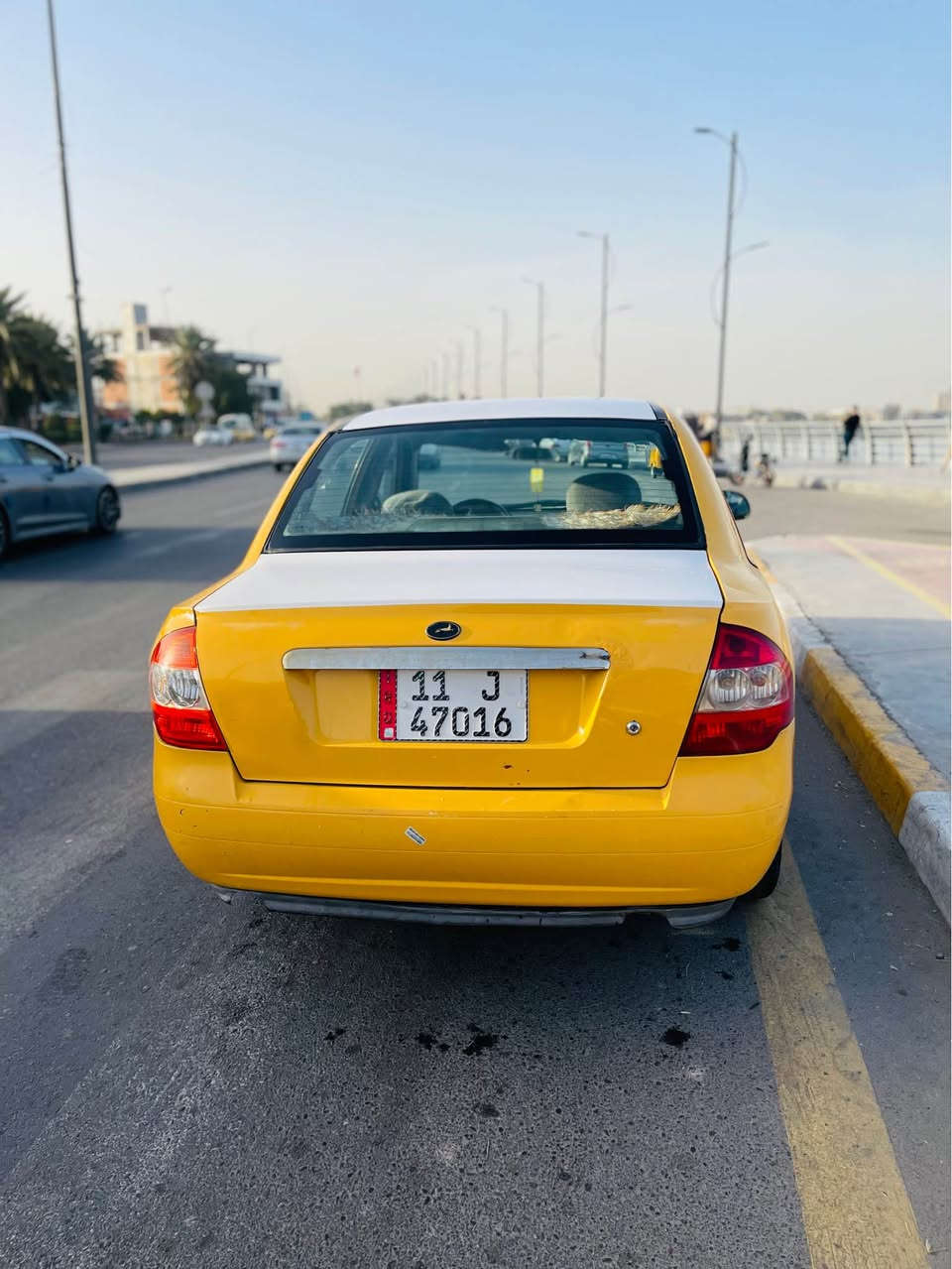 سلام عليكم 🔴🔴    
طيبة 2015 السيارة بأسمنا تخلص 2027 
مابيها حادث بس جاملغ السايق مبدل 
كير مكينة شواصي مكفول 
حماوة ماكو صيف شتا ويا التبريد ربع فوك الربع عود شخاط **الحماوة اكفلها بالعقد
صدر خلفي جديد ،صدر امامي  
منظومة بريك كلها جديدة فلنجات بريكات عنبار رئيسي بولبرنات 
باتري جديد صارله شهرين 
مبخره فيت بم شوته فلاتر بانزين وهوى كلهن جدد 
تخم ويل وتاير صارلهن اسبوعين مشدودات 
دوشمة جديدة 
السيارة غرفتها نظيفة وجاهزة كبل للشارع 
التبريد بواري جديدة ومراوح جدد 
بشهر التاسع الفحمات مال كومبريسر لطشن يتبدلن بصناعي البياع 
السيارة عليها غرامة 100 الف تنزل من سعر السيارة
🟢سعرها  38 بيها مجال ان شاء الله 
📍بغداد الكرخ
واتساب 
‏‭ *********** بغداد, العراق
