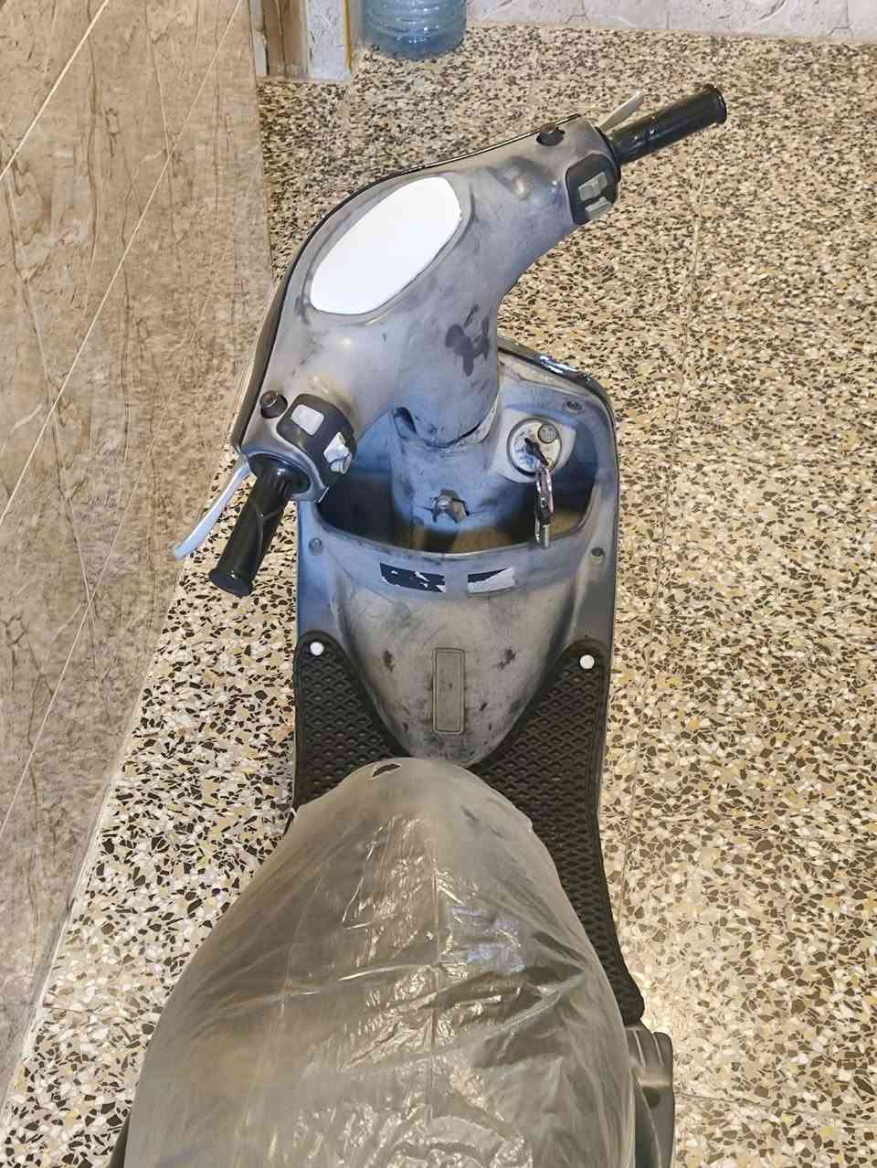مكان بصره حي الحسين حيانيه دراجه مقفوله كلها السعر 💲950 /***********
