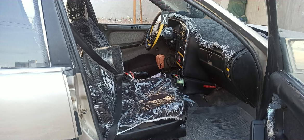 ۆپل ئۆمیگ مۆديل1991 مهکینه 20 گير عادی ریگه پیدان حاسیبه يه له گه نایه به شه رت مالی کهس نه بی کاره بای مه زبوته سلاده چوارتایهی لۈکی سعری 13     ***********
