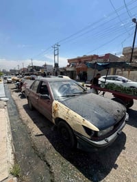 إخواني.. سيارة للبيع السيارة مو مالت مظهر وكشخة، مالت شغل ولقمة عيش وت...