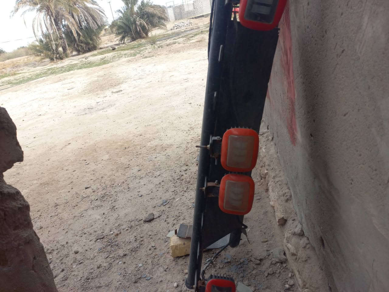 السلام عليكم  سيبايه+تخم تاير بالون+درع امامي للبيع ٣٥٠ الف الكل. ***********
