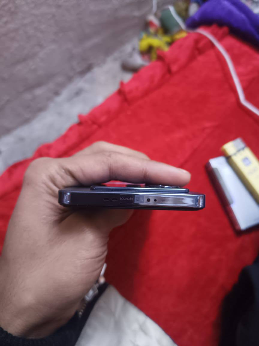 السلام عليكم جهاز Infinix NOTE 40 5G جديد شخط ما بيه ذاكرته 256 بصمه من دمجه بل شاشه يرهم بيع ويرهم امراوس حسب القناعه مكاني بغداد المشتل سعر الجهاز 180وبيه مجال *********** انتصل واني بل خدمه
