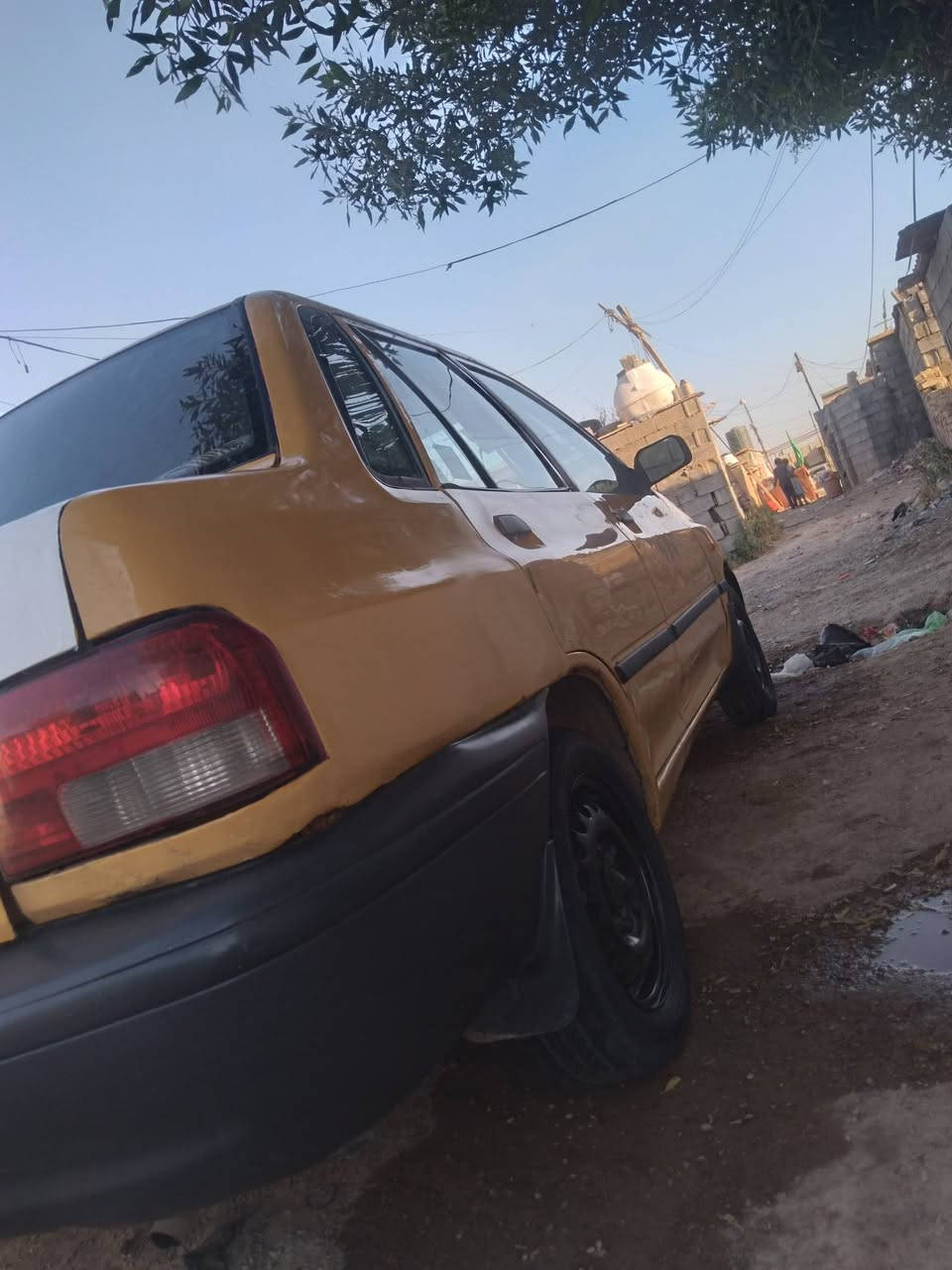 للبيع سايبه موديل ١٤امصفره هئيه وغرامات سنويه ٢٦تحويل مباشر مكينه وكير خير من الله شواصي انضاف كهربايات كلها شغاله بيهاضربه بالجاملغ الخلفي تخم تاير السعر ٢٣العنوان بغداد الستفسار على رقم ***********
