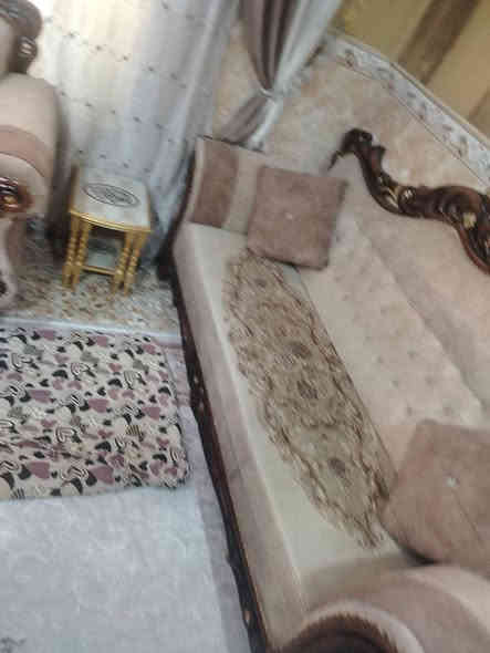 تخم تركي درجه اولى.. وزنه ثكيل جدا.. نوعيه جيده جدا. مو شغل معامل هنا.. السعر 675 وبيه مجال جدا قليل.. العنوان حي القادسيه.. ***********
