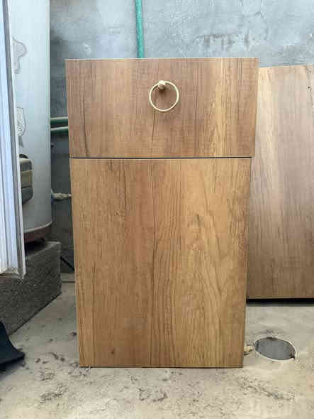 للبيع كومدي عدد ٢ / سوفت بوكس 
ويوجد سقف ثانويه جديد للبيع السقف الثانوي ٤٠قطعه 
المكان كميره مقابيل جزيره بغداد السيايحه
 ***********
