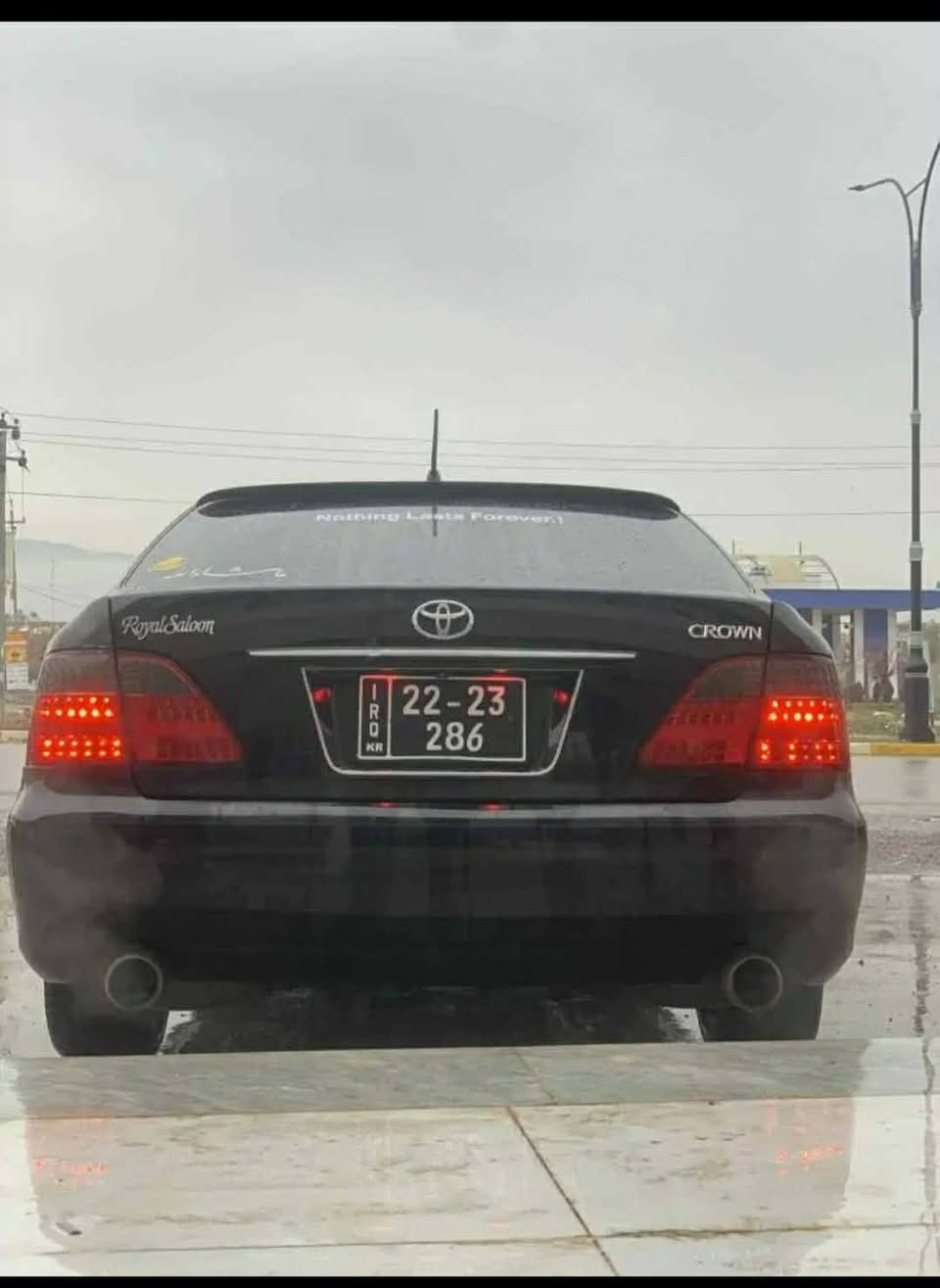 شاهینه بڕاوە ....
2007 بەسمە ڕەساسی دوو دووگمە ..
مەیکینە 180 ی بچوک بە گەورە بێ دووکەڵ.....
تەبرید سارد🥶و گەرم 🔥..
بریکی بەستراوە . 
چوار ویل و تایەی سفرم بۆ بەستوە . ..
پیش و پشت کەپس ...

شوین//حاجیاوا...ڕانیە 
ژ.م//***********
سحر//43 و مەجالیکی کەم
