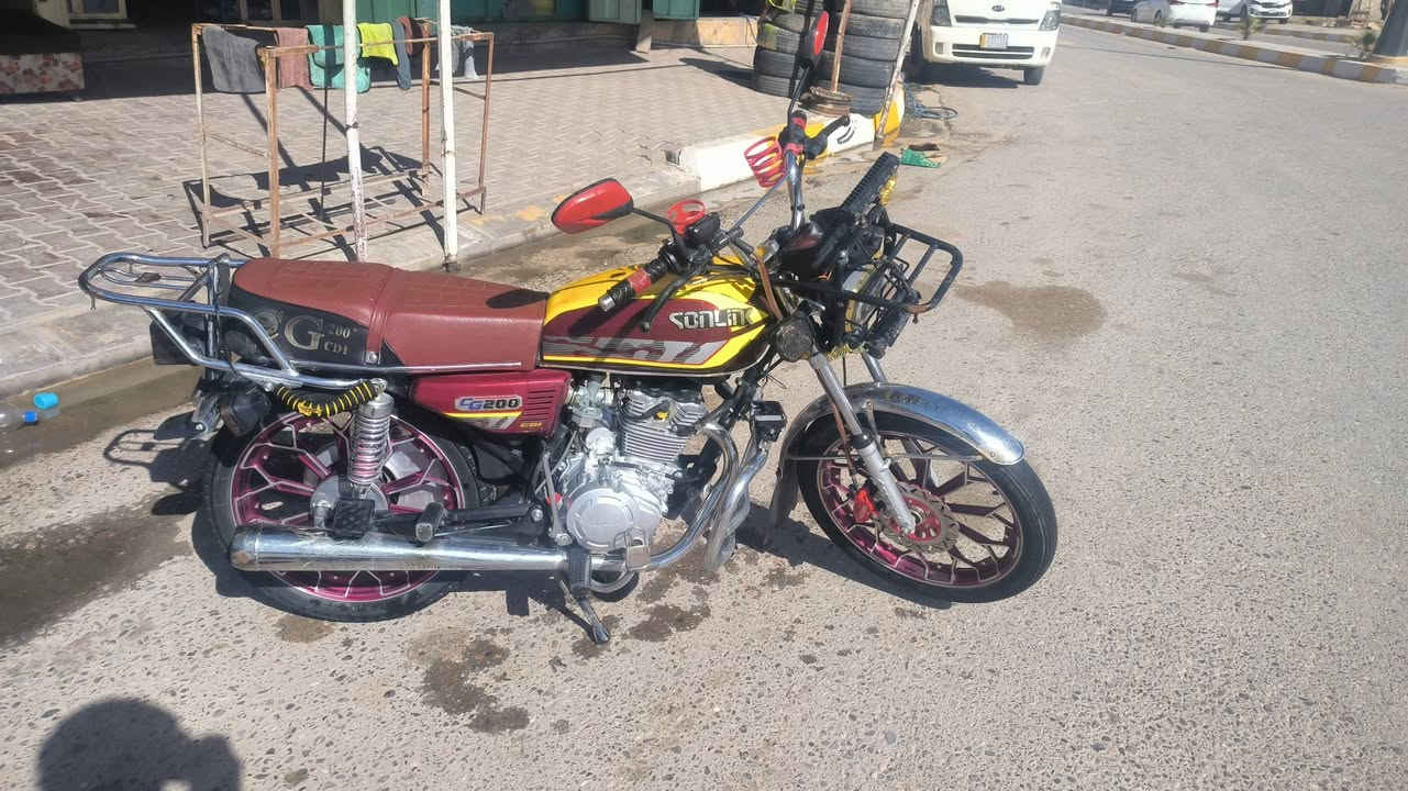 دراجه موديل 24 نضافه فول ومال جناي سعر 630 وبيها مجال قليل سبب البيع عندي ثنين ***********
