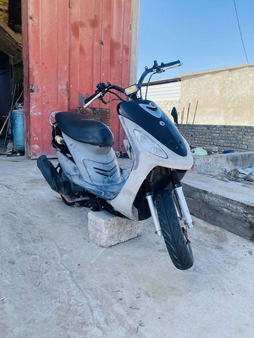 للبيع 400 وبيه مجال قليل متوازي عل بيعته مفتوحه بيه صوت بل كلجات فقط متوازي عل بيعته سبايدر الوره مو وياه


**إذا كنت صاحب هذا الإعلان وتريد حذفه لأي سبب، رجاءا أرسل رسالة إلى الدعم الفني**