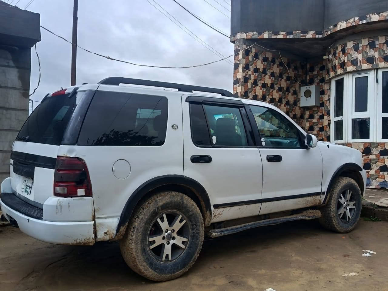 فورت اكس بلور بتره موديل 2006 محرك كير بطه 3000 سياره علا وضع الشركه جاهزه مراوس بيع حسب القناعه عنوان السياره الشرقاط ***********
