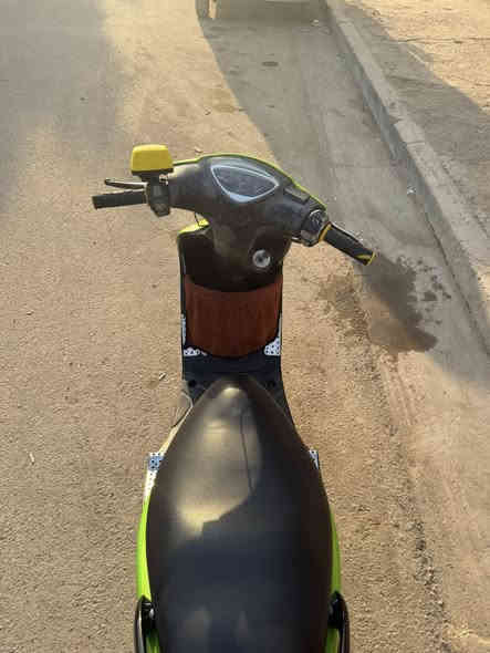 السلام عليكم
ماكس عدل
مكفولة كفالة عامة من كلشي 
اوراق موجودة تجي تاخذهة من البيت
مكاني بغداد الامين
بـ650 وبيهة مجال بسيط 

***********
