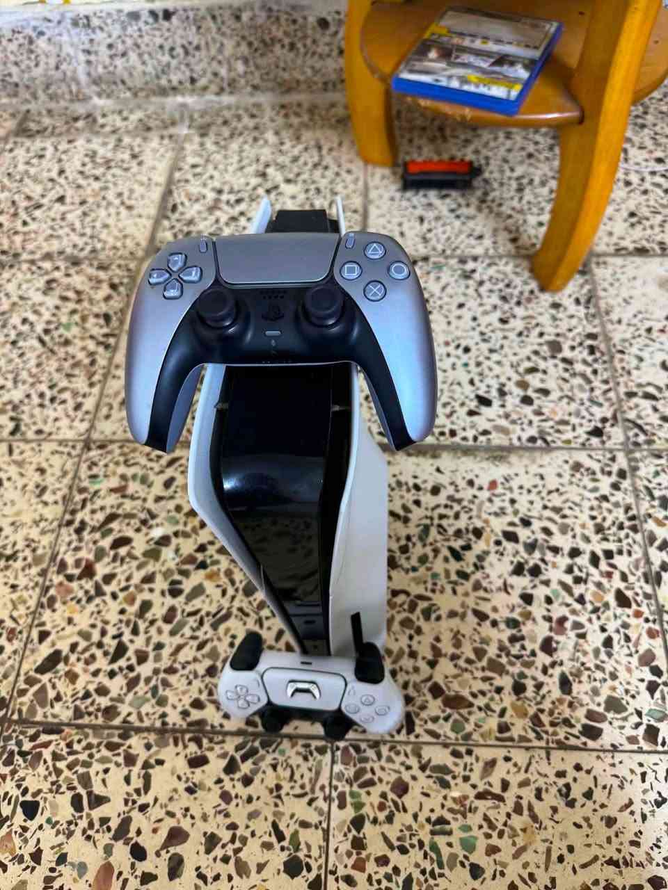 بلي 5 slim 512
جهاز نضيف اون لاين محدث اخر تحديث كارتونتة موجودة

اظافات 

جوستكات عدد 2 اصليات 

قرص FIFA25

قرص GTA5

قرص THECREW2 

للبيع وعل فحص 800الف وبي مجال

*********** واتس اب موجود
