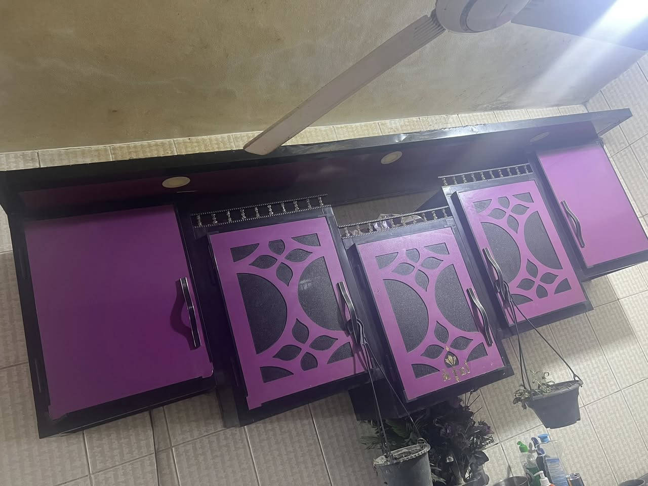 السلام عليكم كنتور بابين للبيع السعر 85 الف 
وكاونتر بس ملحق للبيع ثنين السعر 280 الف


**إذا كنت صاحب هذا الإعلان وتريد حذفه لأي سبب، رجاءا أرسل رسالة إلى الدعم الفني**