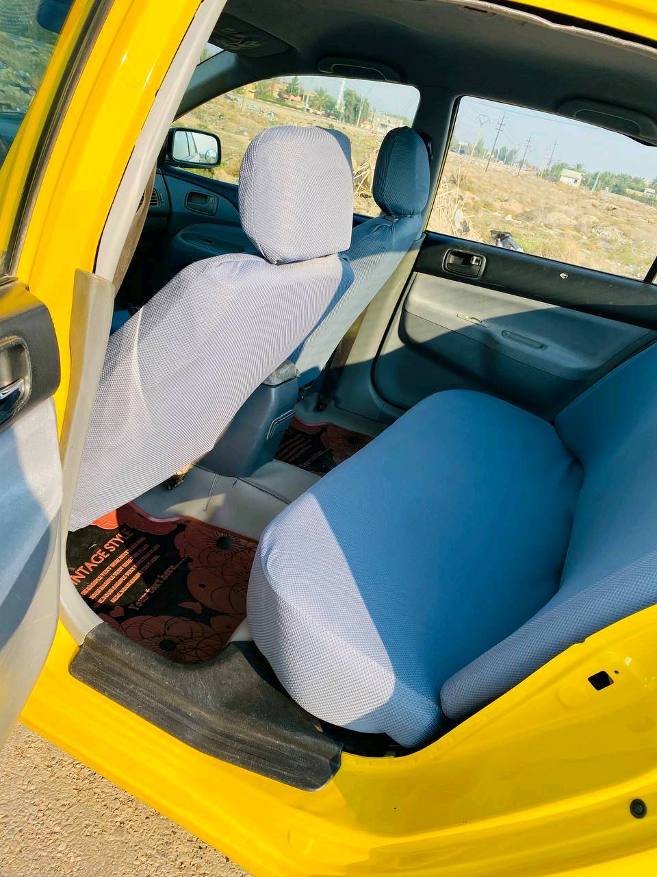 الي يدور تكسي وسعره مناسب هاي تفيده نضيفه ومال شغل 
للبيع متشوبيشي لانسر موديل 2010 رقم بغداد سنويه 27 هيئة مصفره خطه جوال
محرك 2000 كير عادي بلاد جاهزه
مصبوغه بلجديد للجماليه فقط بدون ضرر لا لغد لا شاصي لا ايرباك
دواخله نضيفه 
 تدفئه كله شغال صدر امامي خلفي. مال حاويه تخم تايرات 

سعره 63 قفله 62 غير هل سعر ماكدر لان سياره جديده ومتعوب عليه بمعنى الكلمه ومكلفه هوايي 

مكان سياره ديالى الغالبيه (سيف سعد) 
الاستفسار اتصال *********** 