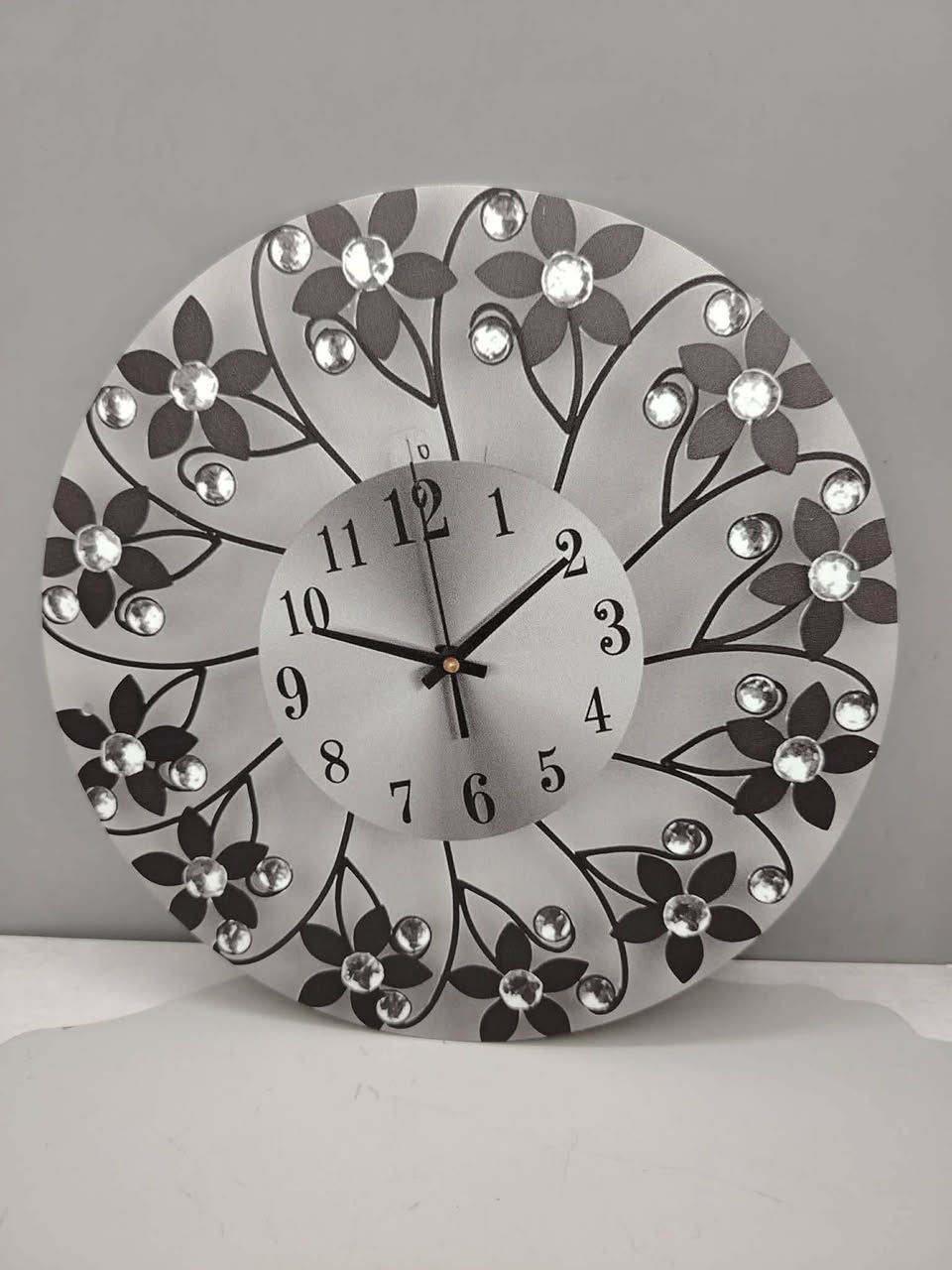 تعاليك
خشب وقسم معدن وقسم اكرلك
حجم 20 سم
سعر القطعه الف
متوفر 33 قطعه
سعرهم كله 
  مع التوصيل 25 الف


**إذا كنت صاحب هذا الإعلان وتريد حذفه لأي سبب، رجاءا أرسل رسالة إلى الدعم الفني**