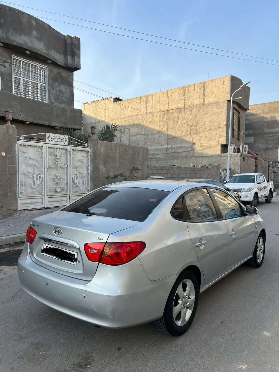 سلام عليكم للبيع ادوات ادوات دخول جديد مديل 2009كصه جنطه سياره جديده حيل وجاهزه داخل جلد حساسات تحكم ستيرن مكينه كير حداده طخم تاير كله حديد ويلكب اصلي سياره جاهزه علا آخر حبايه متومه ارقام شرط 100بل100 
مكان السيارة بصره 
السعر 45وبيها مجال قليل واني بل خدمه 
اتصال  ***********

    ***********
